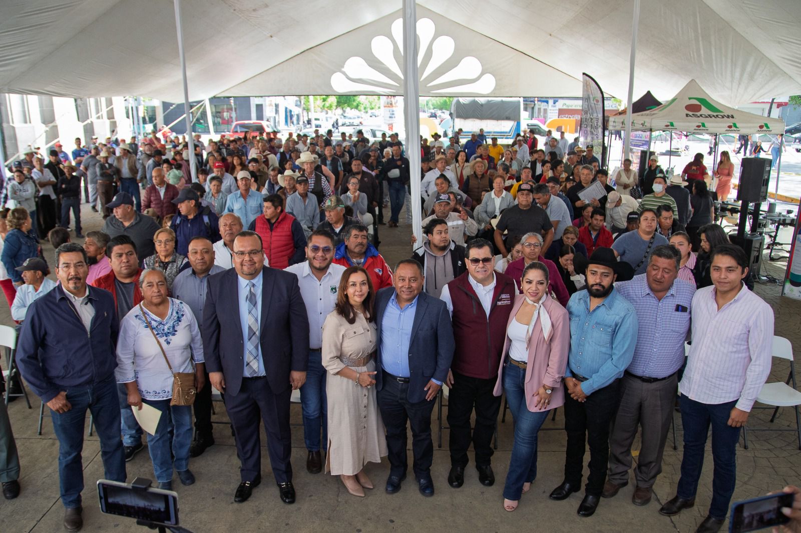 Con inversión histórica de 2.1 MDP, Javier Rivera Bonilla cumple al campo y transforma Apizaco